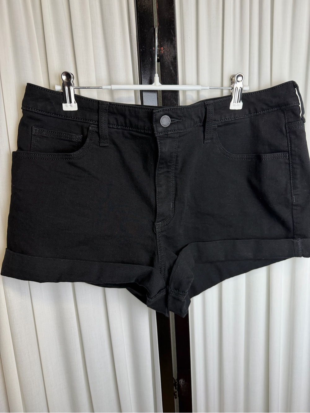 Black Women's Denim Stretch Shorts